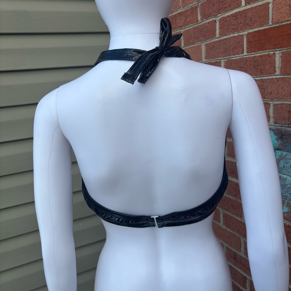 ROMA BLACK FAUX LEATHER HALTER CUTOUT TOP SIZE LARGE GOTH ROCKER - Picture 2 of 5